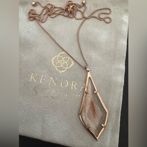 Kendra Scott Olivia Pendant in Rose Gold Dusted Glass